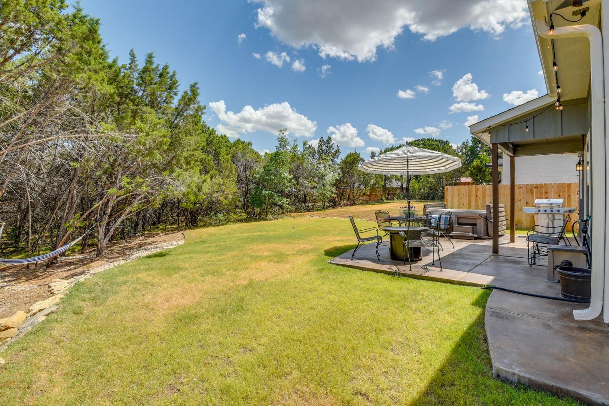 Granbury Home With Hot Tub And Furnished Patio! Eksteriør bilde